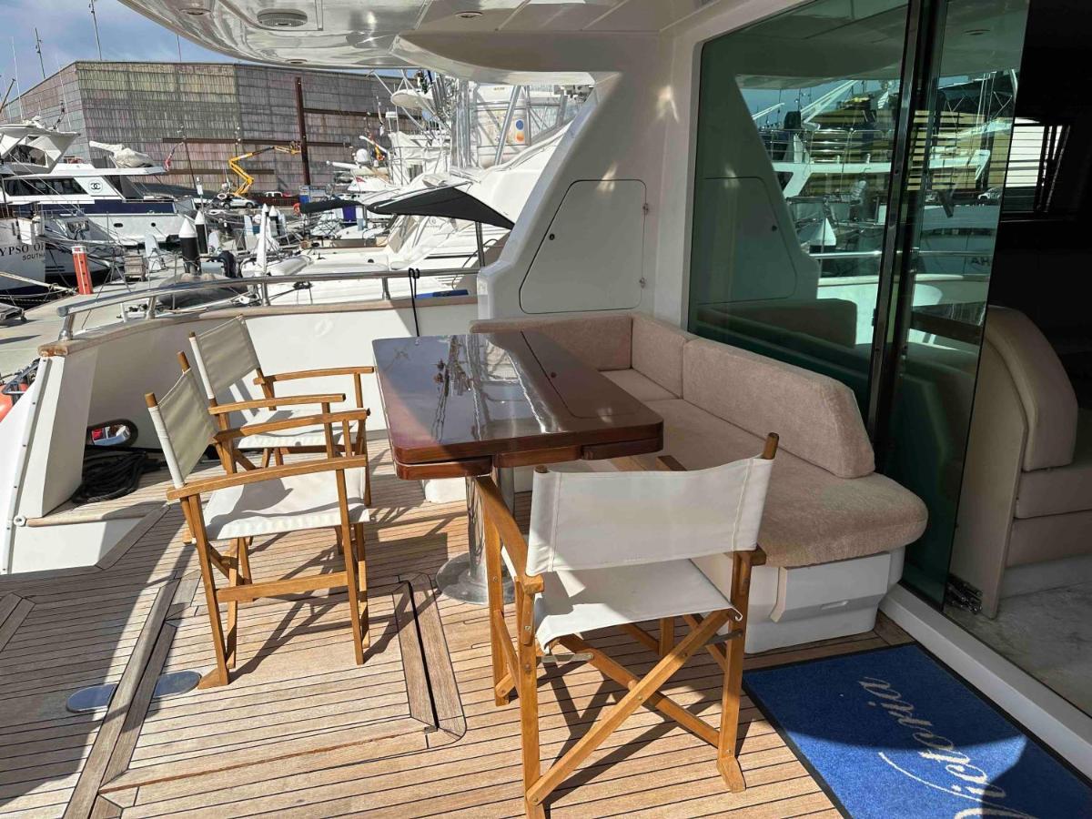 Yacht 20Metros Hotel Sant Adria de Besos Ngoại thất bức ảnh