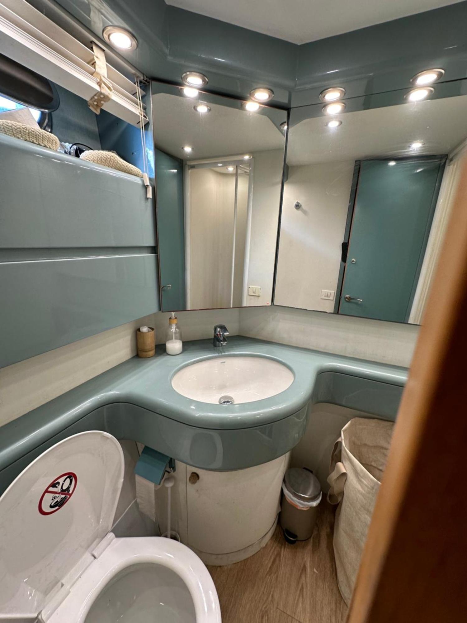 Yacht 20Metros Hotel Sant Adria de Besos Ngoại thất bức ảnh